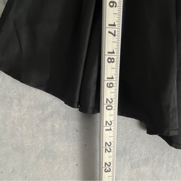 Shein Satin Top Sz Large Deep V-neck Long Sleeve Lace Trim Black - Picture 9 of 11